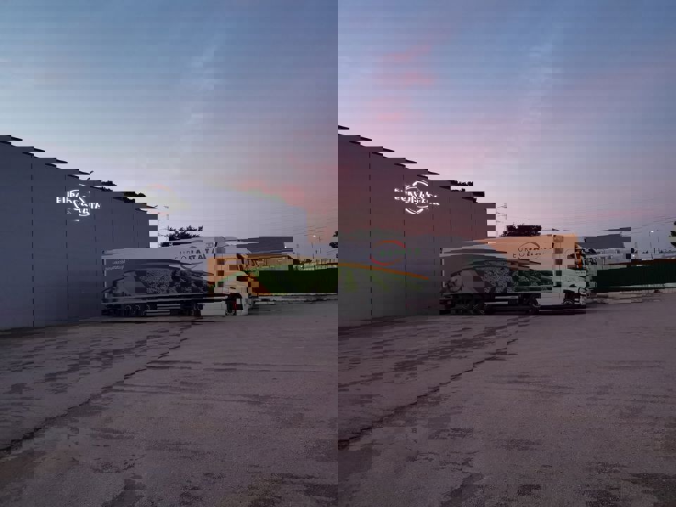 90479897 2796035233767149 4378499758457618432 N