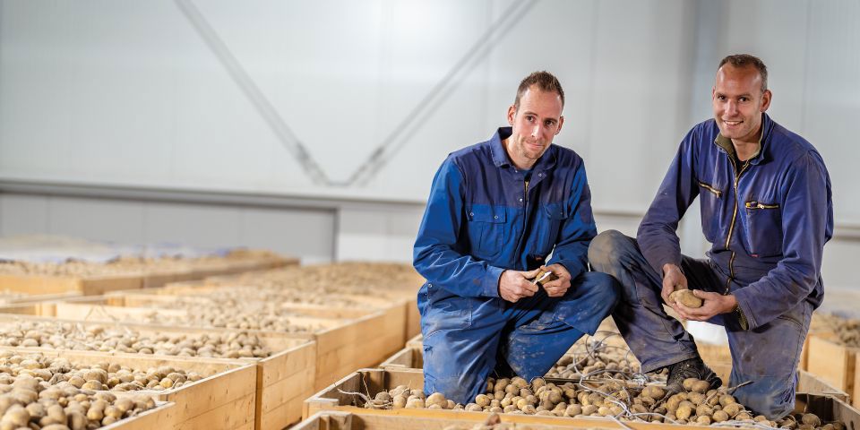 Foto Next Generation Website (1200 X 627 Px)